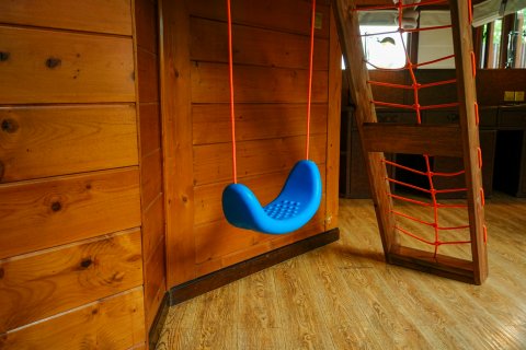 云峰山童话树屋