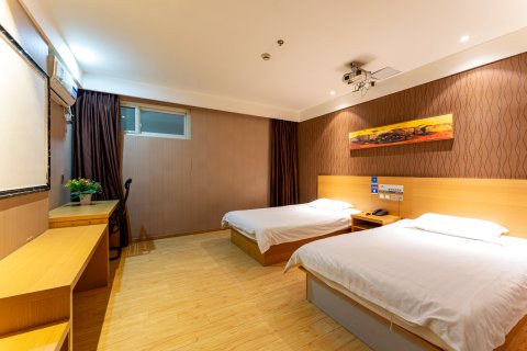 肥东裕隆精品商务酒店