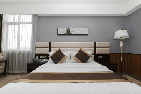 曼谷大酒店(黄梅火车站店)