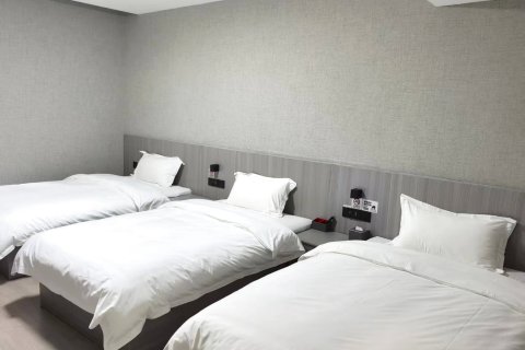 随县牛牛电竞酒店