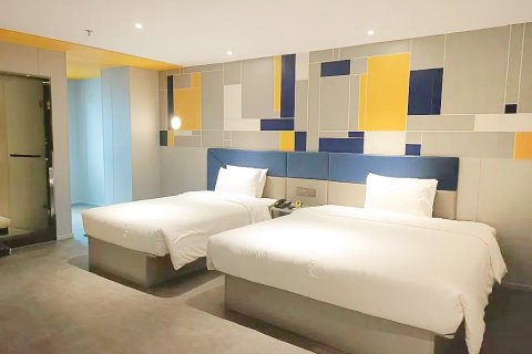 7天酒店(深圳学府路大新地铁站店)