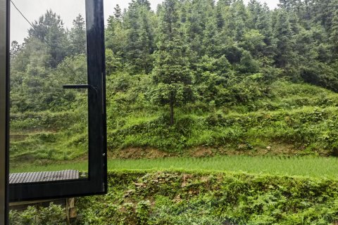 从江加榜梯田田之缘景观山庄