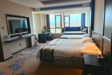 来品酒店(威海火车站韩乐坊店)