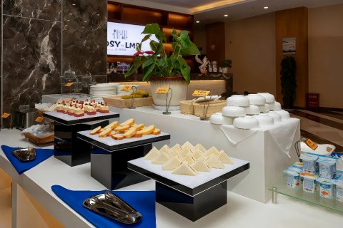 蓝眉山商务酒店(思茅区茶马古城店)