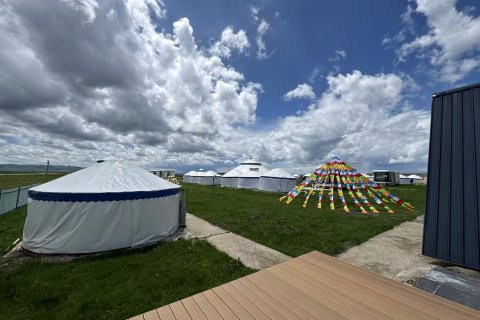 若尔盖黄河九曲大营酒店