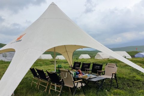 尼勒克仙女湖云端露营地