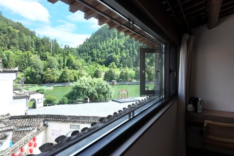 西递徽居·墨白里民宿