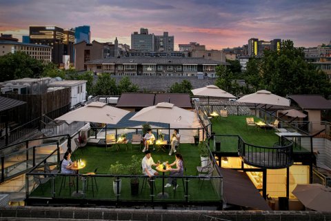 阅城瓦舍旅行酒店(西安钟鼓楼南门店)