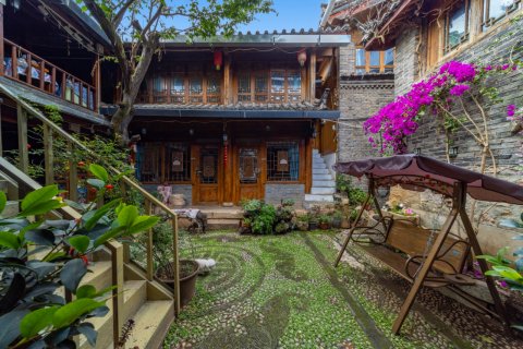 丽江束河阳光客栈