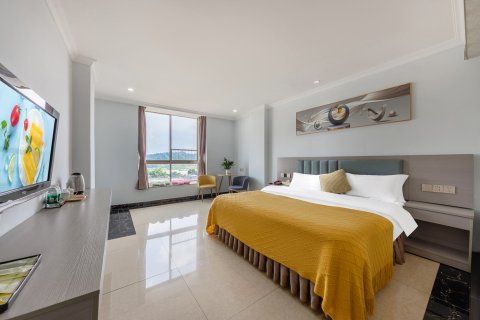 郁南清港湾大酒店