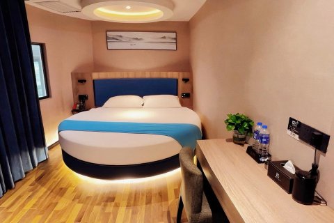 H酒店(西乡廊桥店)