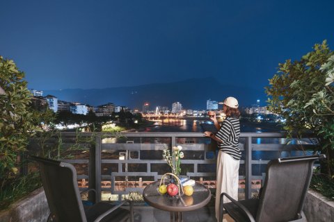 雅安｜Over the Qingyi River｜印象雨城酒店(雅州廊桥店)