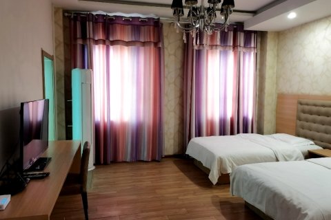 蒲城爱琴海假日酒店