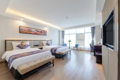 君宜大酒店(凯里学院高铁南站店)