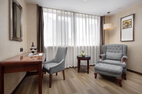 华雅·云缦酒店(岳阳楼区火车站店)