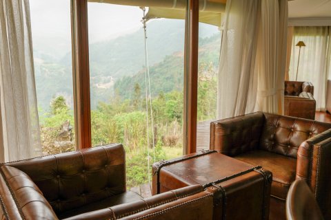 康藤·帐篷营地