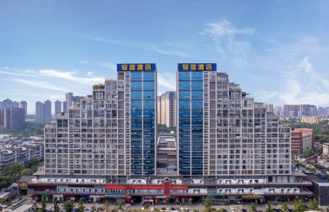 冠庭酒店(成发工业园三河场地铁站店)