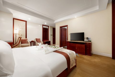 圣林花园国际酒店