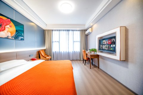 凯里宾驰酒店(凯运大道店)