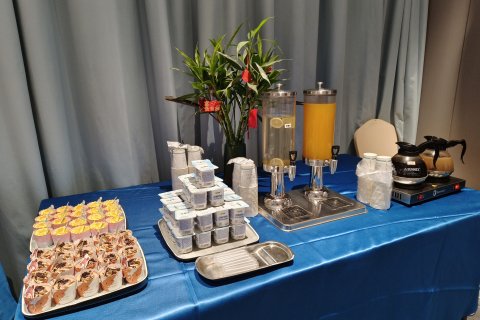 金华高铁站四季逸境酒店(永盛购物广场五一路店)