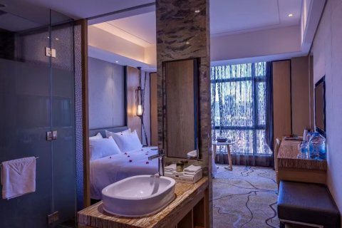 龙海多棱温泉酒店