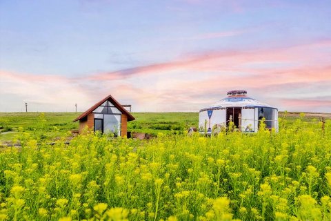 乌兰布统狼园山舍·世外秘境度假民宿