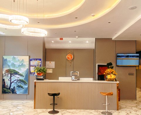 冠鑫酒店(新疆师范学校亚心校区店)