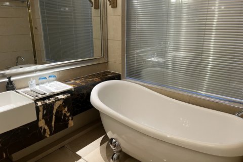 锦州王府驿栈·空中花园酒店(古塔公园店)