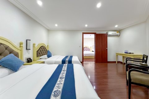 港湾假日酒店(茂名高铁站文明中路店)