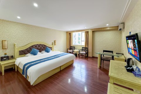 港湾假日酒店(茂名高铁站文明中路店)