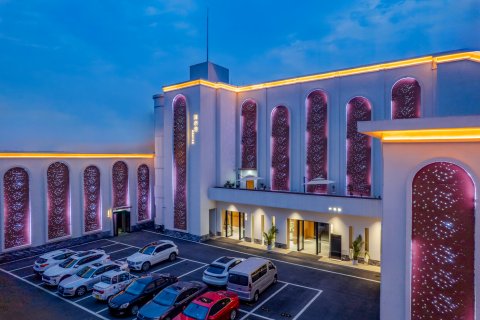 亚尔希酒店(舒城飞霞店)