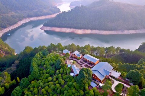 遂昌诗里湖山民宿