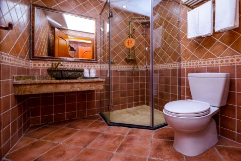 重庆雅斯顿酒店(龙湖时代天街歇台子地铁站店)