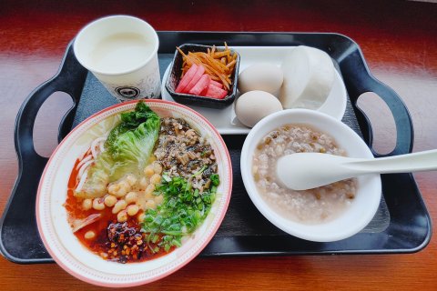 毕节盘古书香精品酒店(七星关区人民公园店)