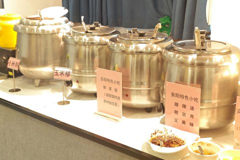 速8酒店(安阳火车站天宁寺景区店)