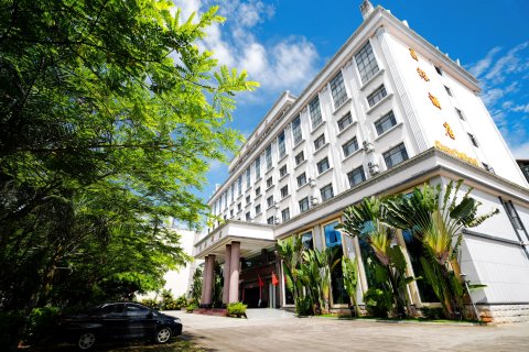 普洱昌裕酒店(普洱高铁站店)