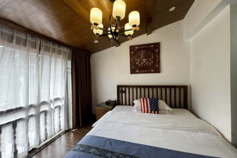 凤凰沱江楼吊脚楼客栈