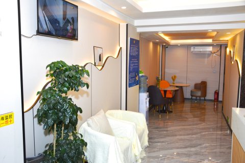 贰肆贰公寓（广州上下九步行街华林寺地铁站店）