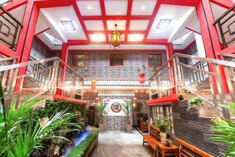 人源客栈(青岛火车站栈桥店)