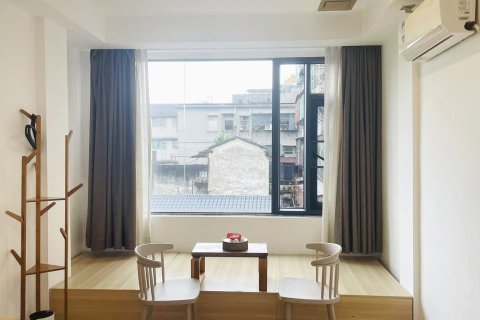 取舍之间(牌坊街店)