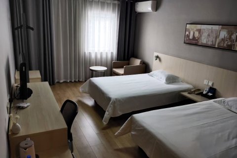 锦江之星酒店(新乡火车站胖东来店)