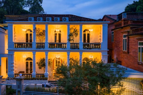 屿海·小白宫酒店(鼓浪屿日光岩三一堂店)