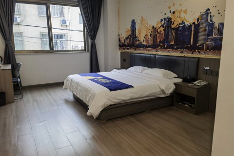 7天酒店(兵马俑华清宫店)