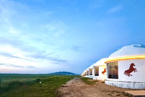 黑山头巴达尔图大营