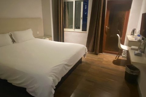 希亚精品酒店(广东石油化工学院店)