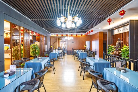 高地中欣酒店(新疆维吾尔自治区博物馆美美购物中心店)