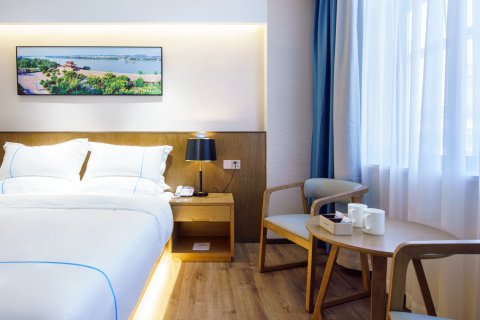 柏纳酒店(赣州江南宋城历史文化旅游区步步高店)