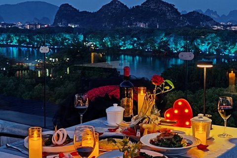 维纳斯皇家酒店(桂林象鼻山日月双塔店)