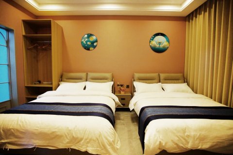 拾光雅居·Beautiful sky丨原野美宿(尼勒克店)