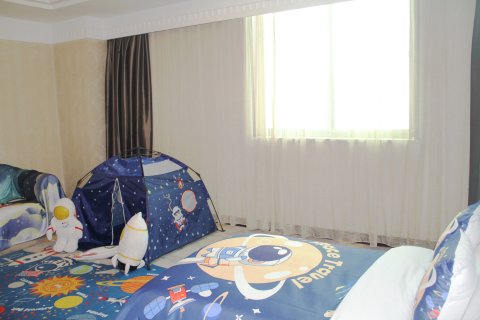 丽豪大饭店(贵阳黔灵山公园紫林庵地铁站店)